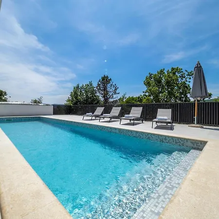 Greta Heated Pool 40m2, Sea View *